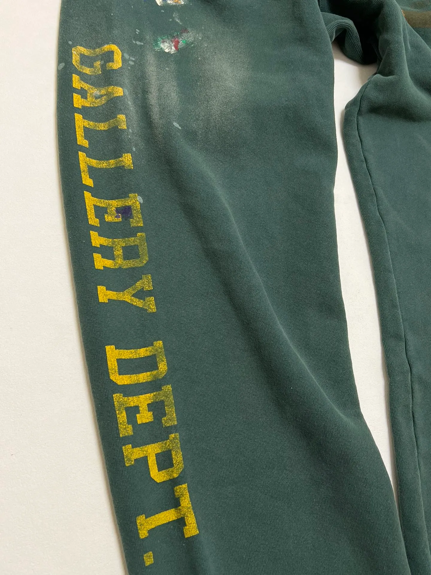 GALLERY DEPT. GD PROPERTY OF SWEATPANTS splashed ink, washed and distressed sweatpants, dark green S-XL, heavy wash and distressed, handmade acrylic splashed ink graffiti, perfect top restoration